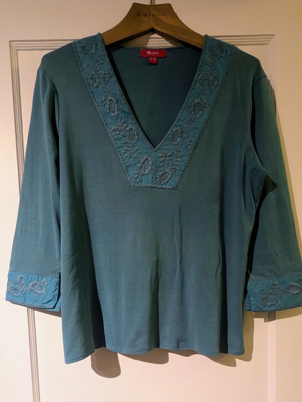 Monsoon Women's Turquoise Embroidered Cotton 3/4 Sleeves V-Neck Top. Size L/XL